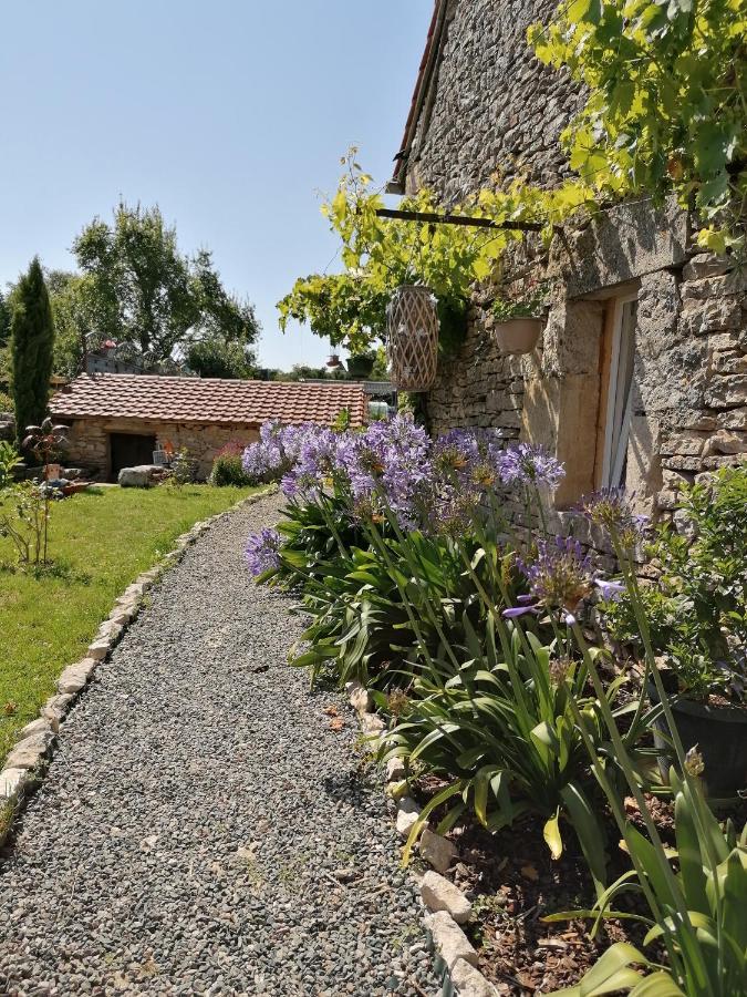 Chambre d'hôtes le chat botté Espédaillac Exterior foto